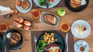 Brunch gourmand et convivial avant une journée de détente au Spa Marin