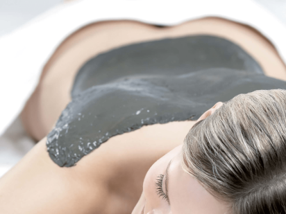 enveloppement de boue marine naturelle