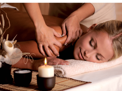Massage corps californien dans le cadre d'une cure thalasso