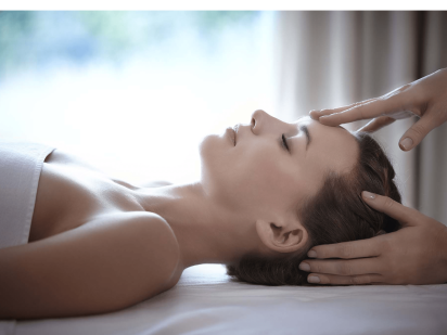 massage visage anti-âge phytomer oligoforce lumière