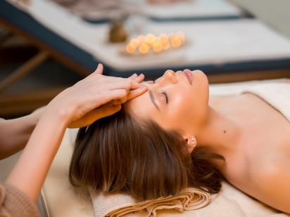 femme massage spa kobido