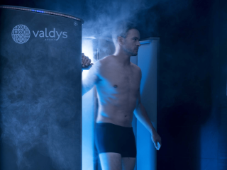 cabine-de-cryotherapie-espace-thalasso-5ee1e9300c20b.jpeg