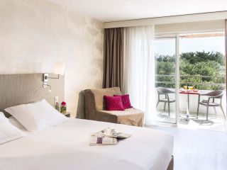 chambre avec vue dans un centre de thalasso