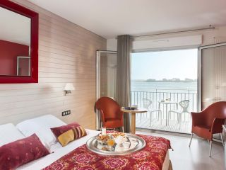 Chambre vue mer Hôtel Valdys - Beau rivage****
