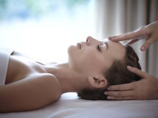 massage visage anti-âge phytomer oligoforce lumière