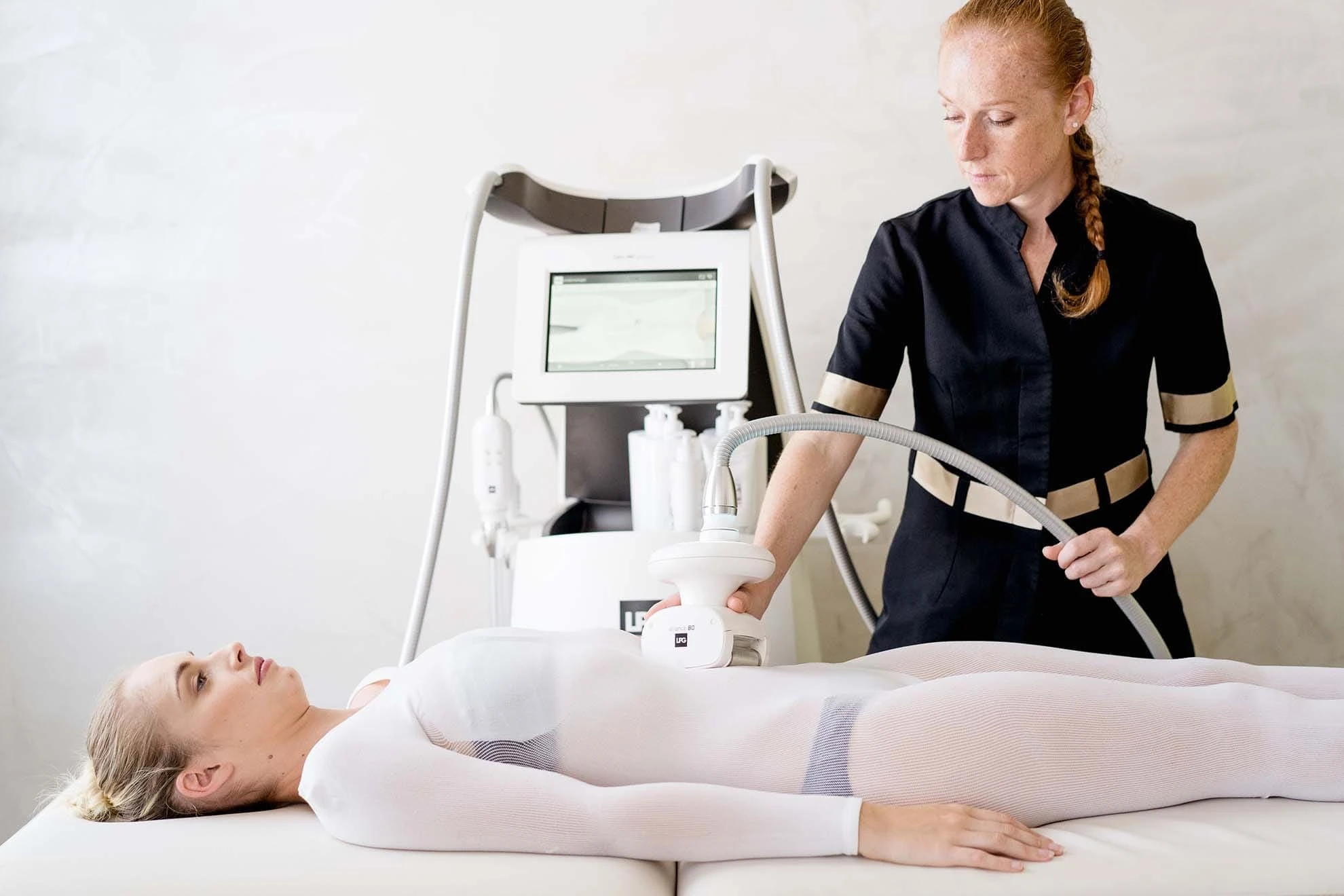 visage de femme pendant un soin LPG